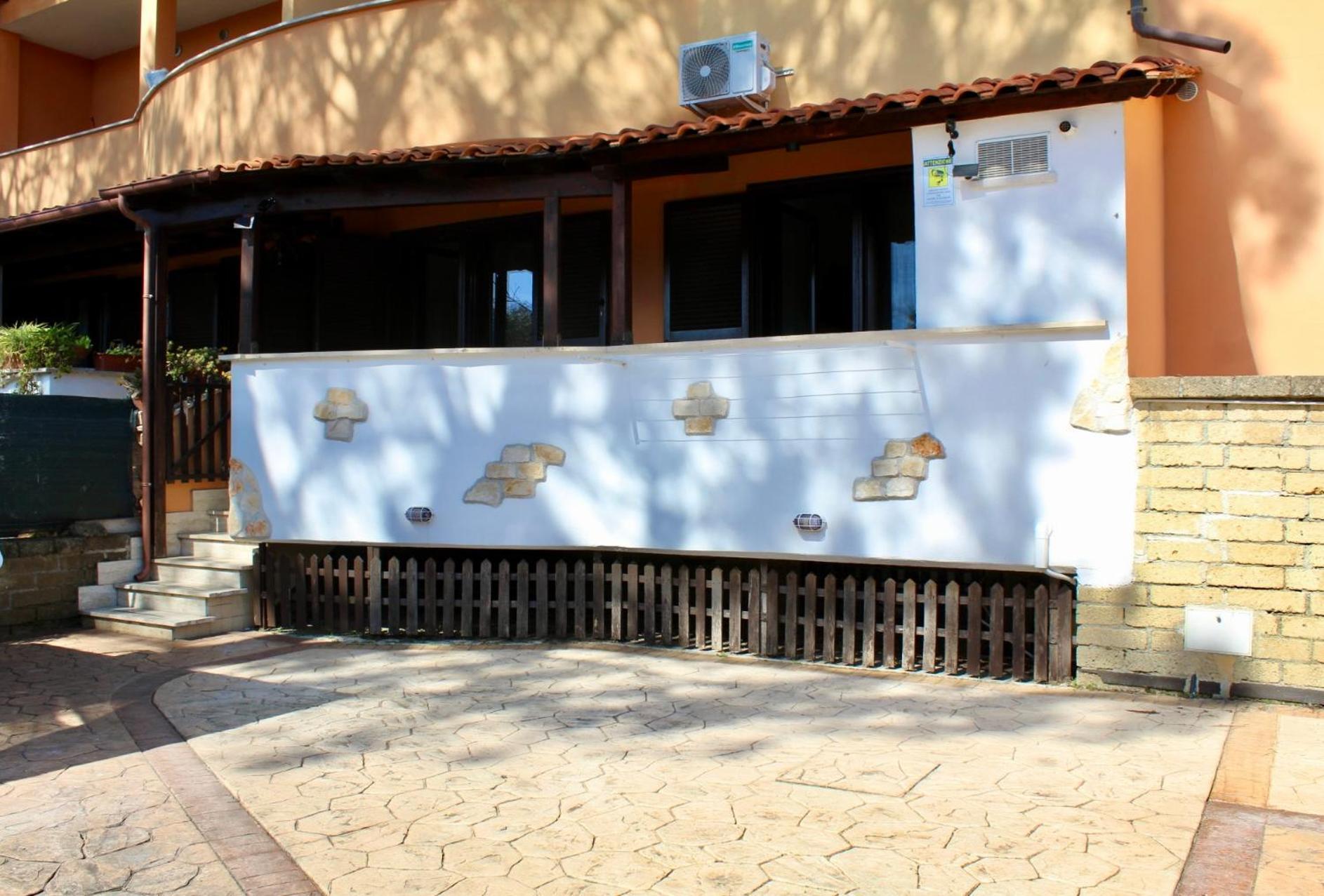 Appartamento The Garden House Fco, Self Check In And Free Private Parking Fiumicino Esterno foto
